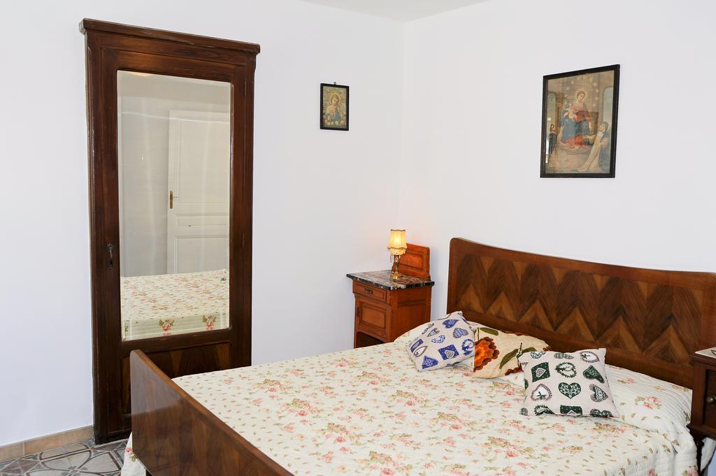 Appartamento Carrerapiana Pigna Exteriör bild